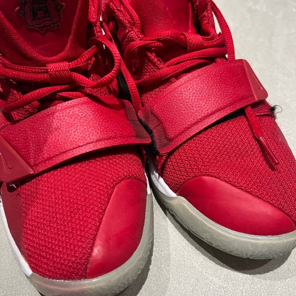 Nike PG basketball shoes - Picture 3 of 9